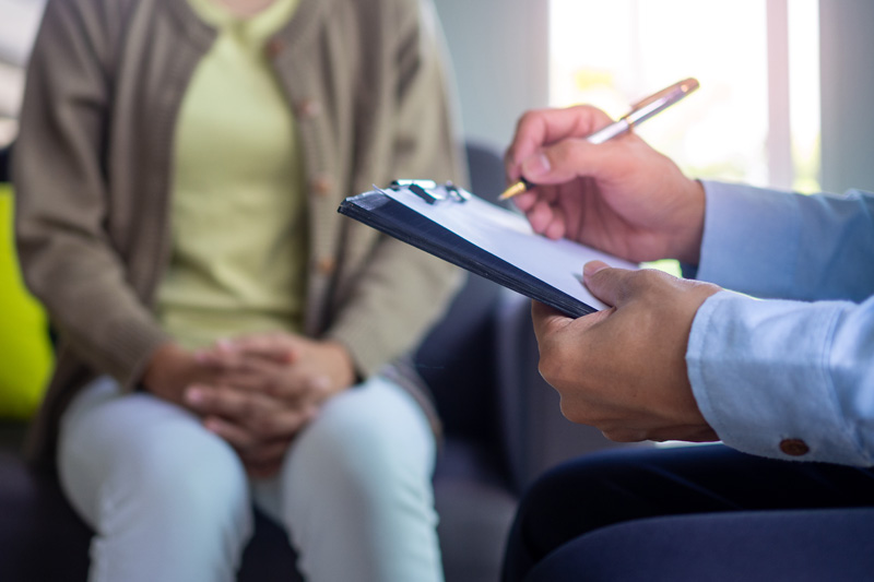 Женщина на досудебной психиатрической экспертизе